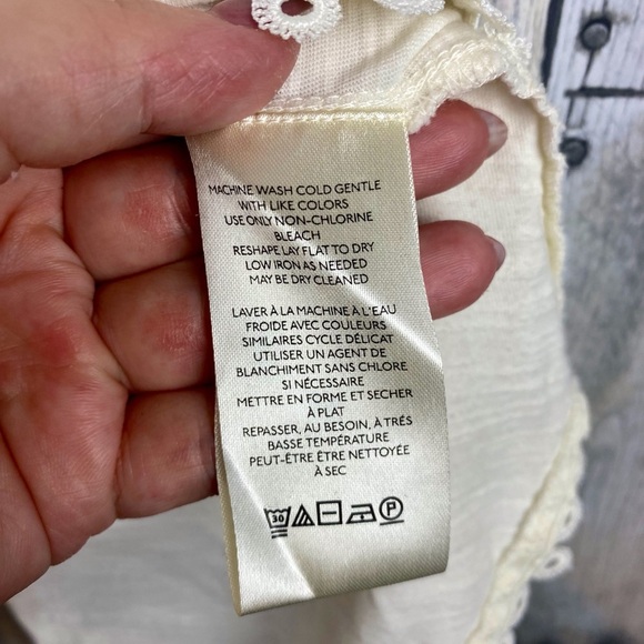 By Anthropologie V-Neck Lace Swing Top in Cream Ivory Size Medium. - Picture 9 of 16